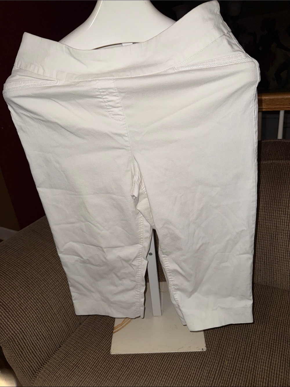 Westbound White Women's Capri Pants